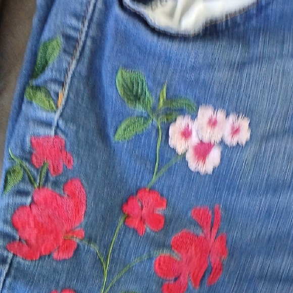 Sandpiper 18 Denim Ankle Pants with Pink Floral Embroidery - Picture 3 of 9